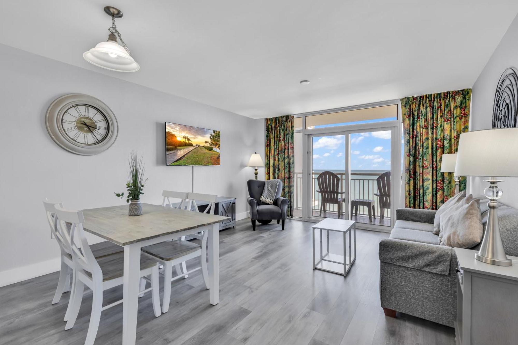 מירטל ביץ' Atlantica Beachfront Getaway מראה חיצוני תמונה